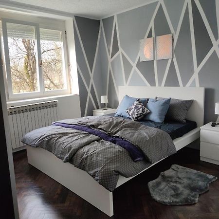 Apartamento Apartman M&M'S Karlovac Exterior foto
