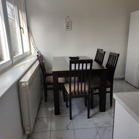 Apartamento Apartman M&M'S Karlovac Exterior foto
